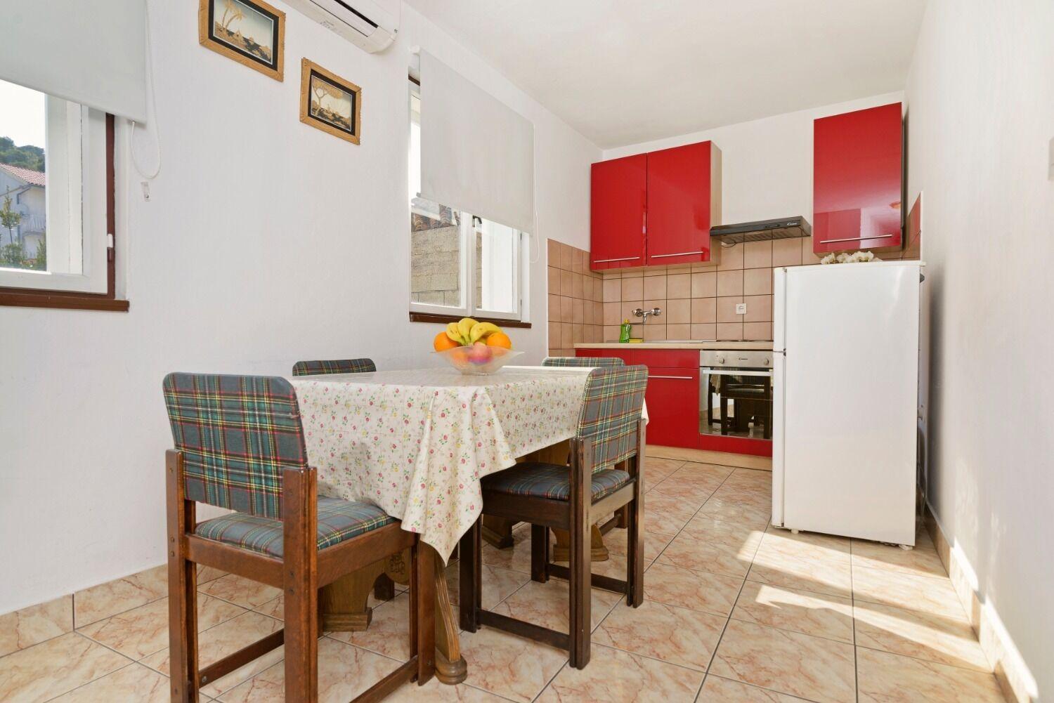 Apartments Ive - With Sea View Тисно Экстерьер фото